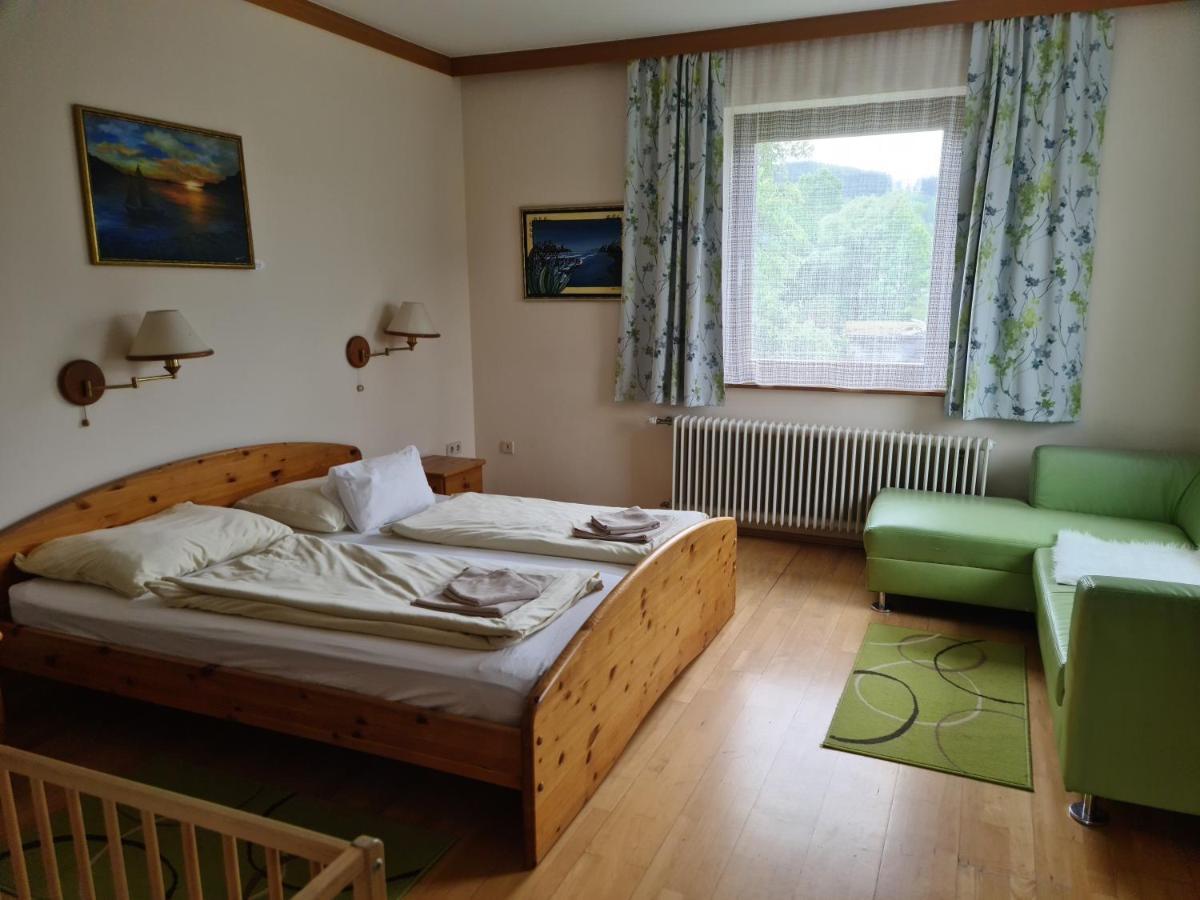 Gasthof Grabenwirt Otel Irdning Oda fotoğraf